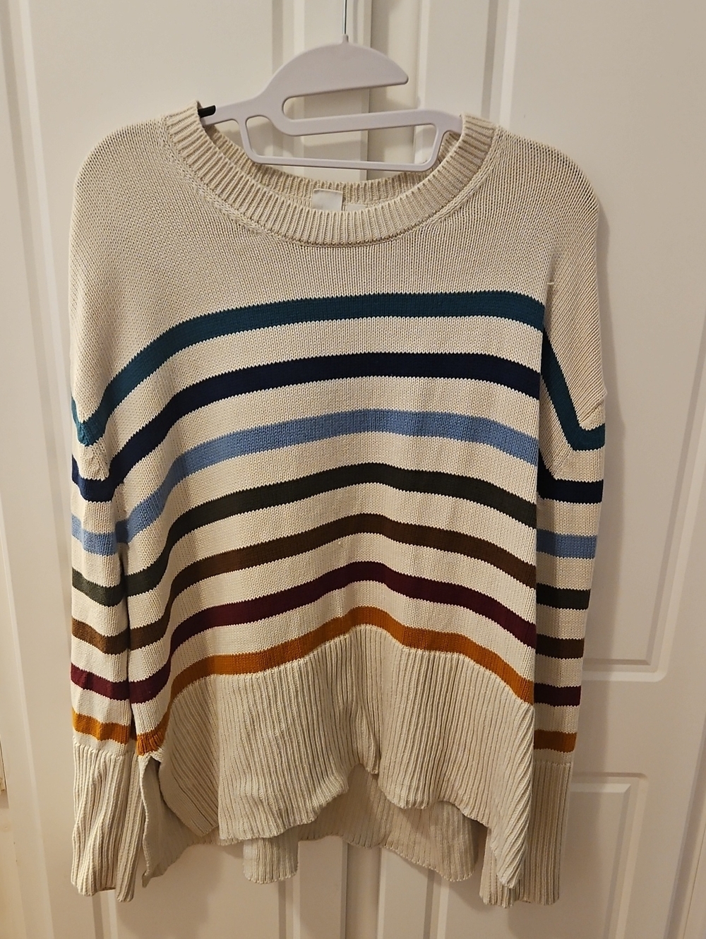 GAP Cream Striped Crewneck Sweater with Blue, Navy and Mustard Accents Size M